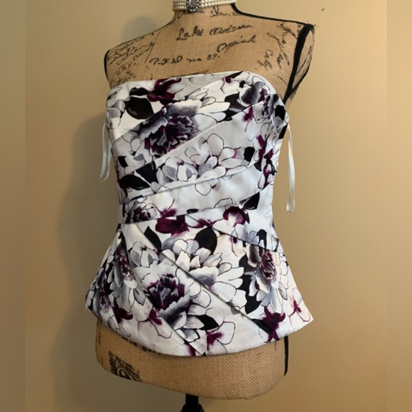 White House Black Market Tops - WHBM 57% cotton 43% rayon floral boned Bustier side zip NWT size 4